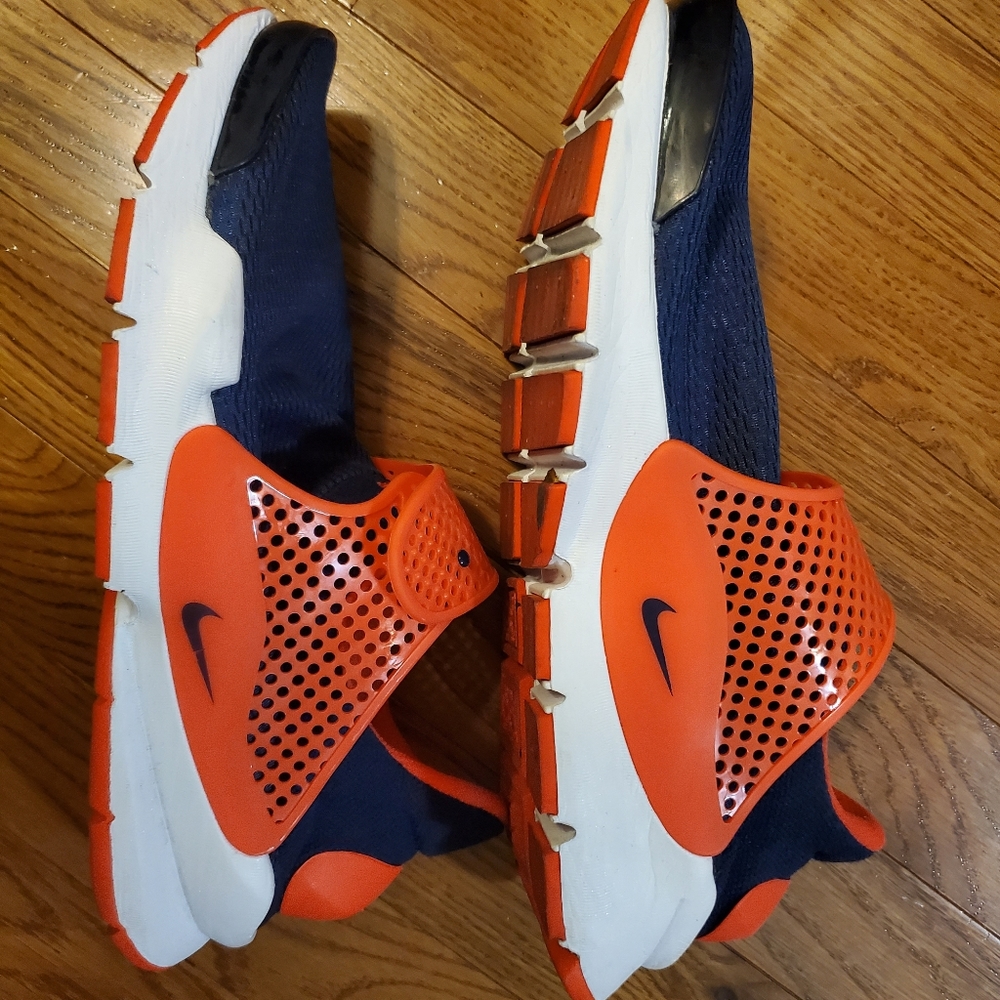 Nike Sock Dart